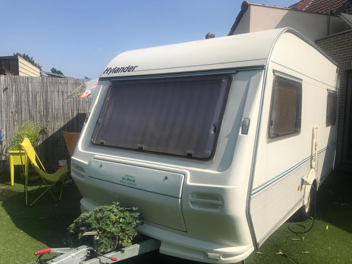Gardencaravan Near Ghent In Green Area Eksteriør bilde